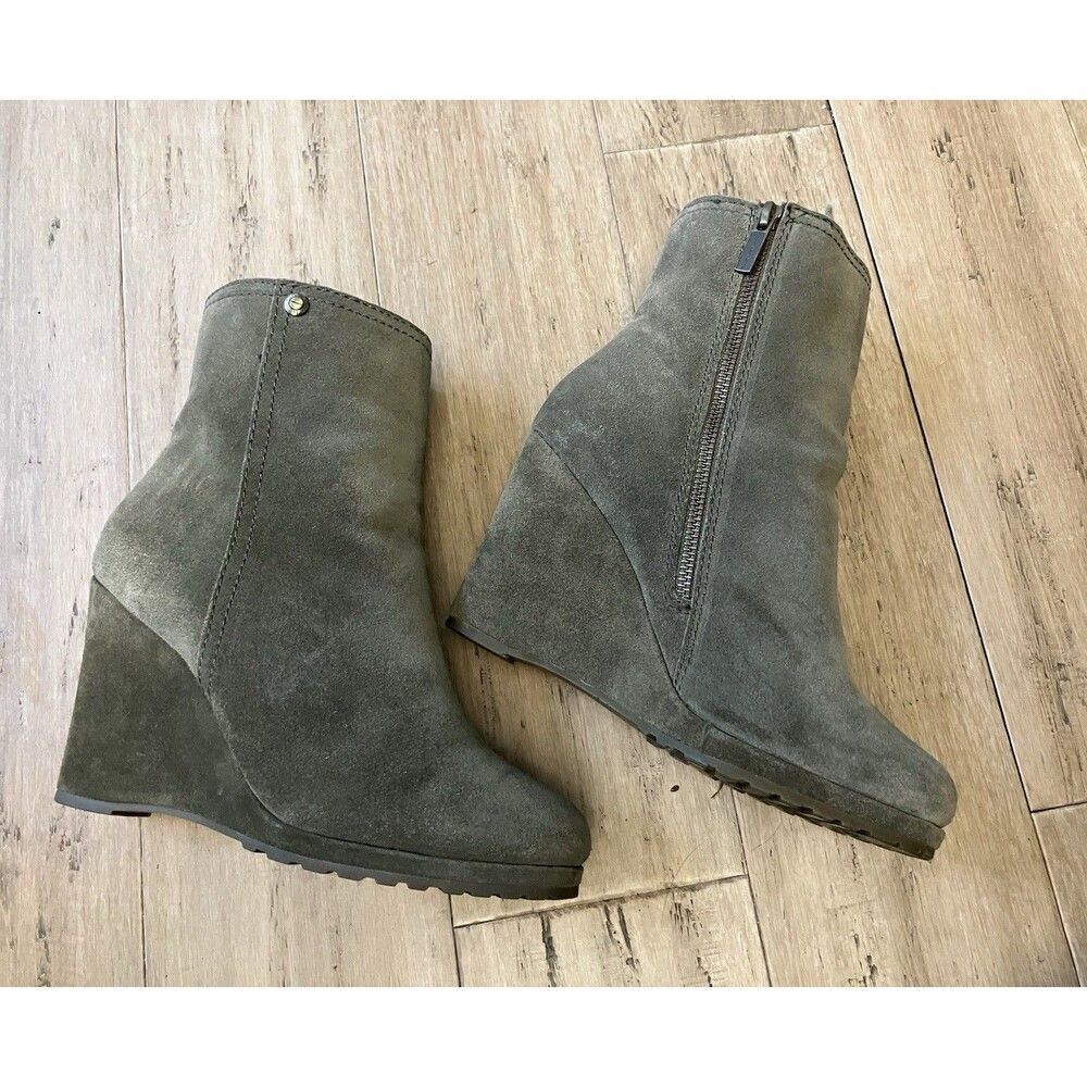 Calvin Klein  Jeans Suede Tan Side Zip Wedge Heel Ankle Boots . Size 8
